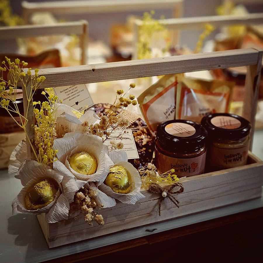 Healthy Cakes - Healthy Gift Basket